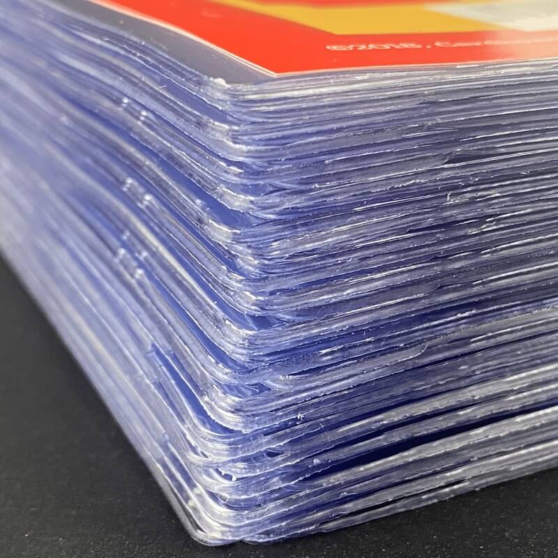 Cardboard Gold Card Saver 4 Semi-Rigid Holders (50ct)