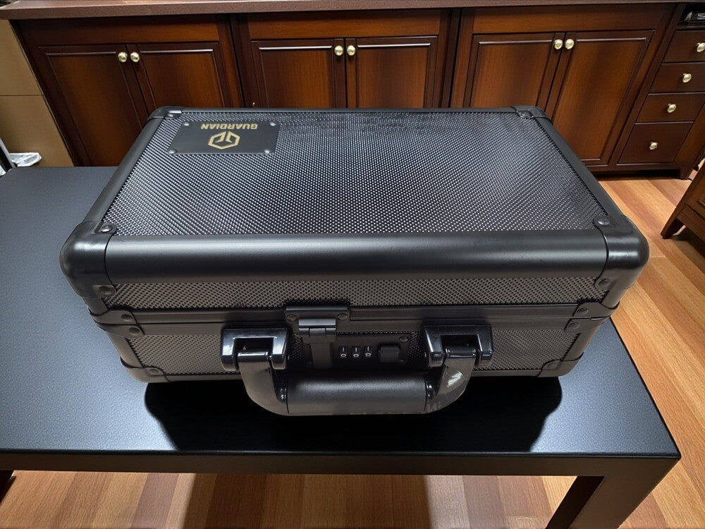 Guardian: 1-Row Graded Card Aluminum Storage Case (Black Diamond Pattern)